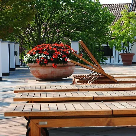 Sessanella Villa *